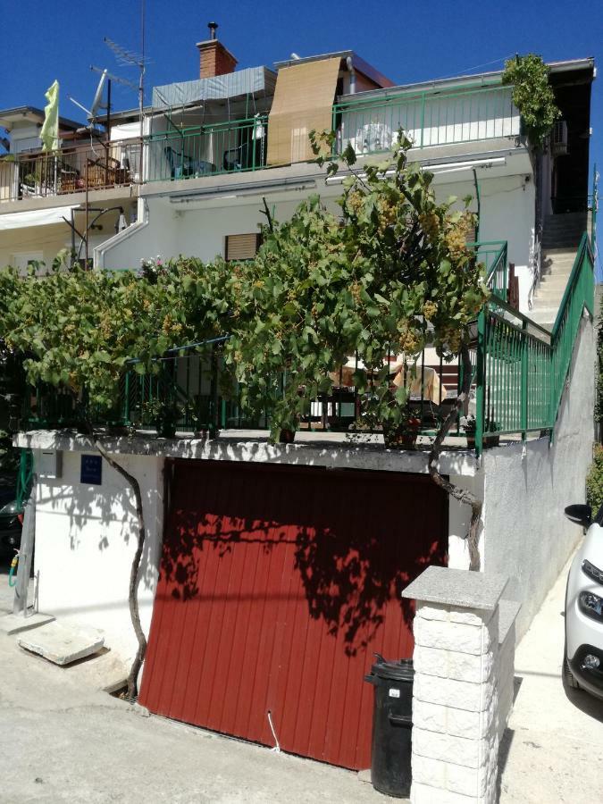 Apartmani Vodice Buitenkant foto